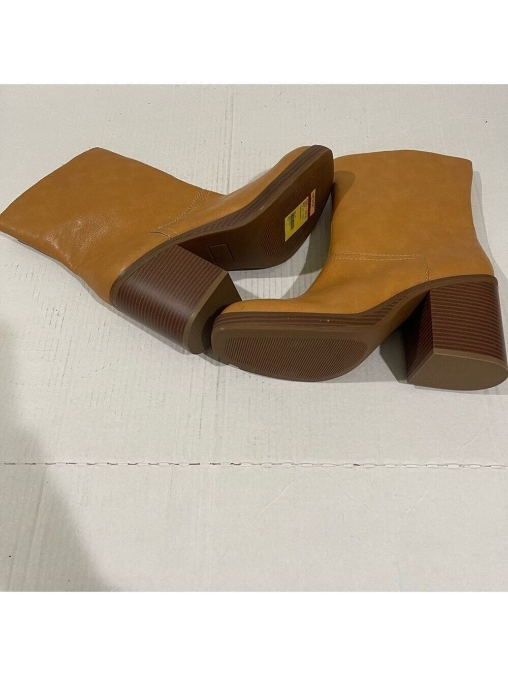 Women’s Sun Stone Brown Faux Leather Heel Boots Size 11 US! - Picture 5 of 8